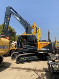 Used hyundai 220 crawler excavator R220LC~9S in stock for sale